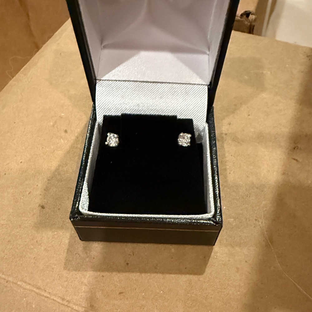0.5 Carat Diamond Stud Earrings on 925 sterling silver